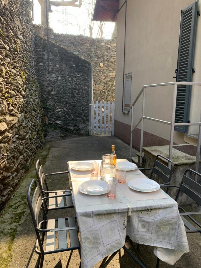 Al Castello Apartment Dervio Luaran gambar