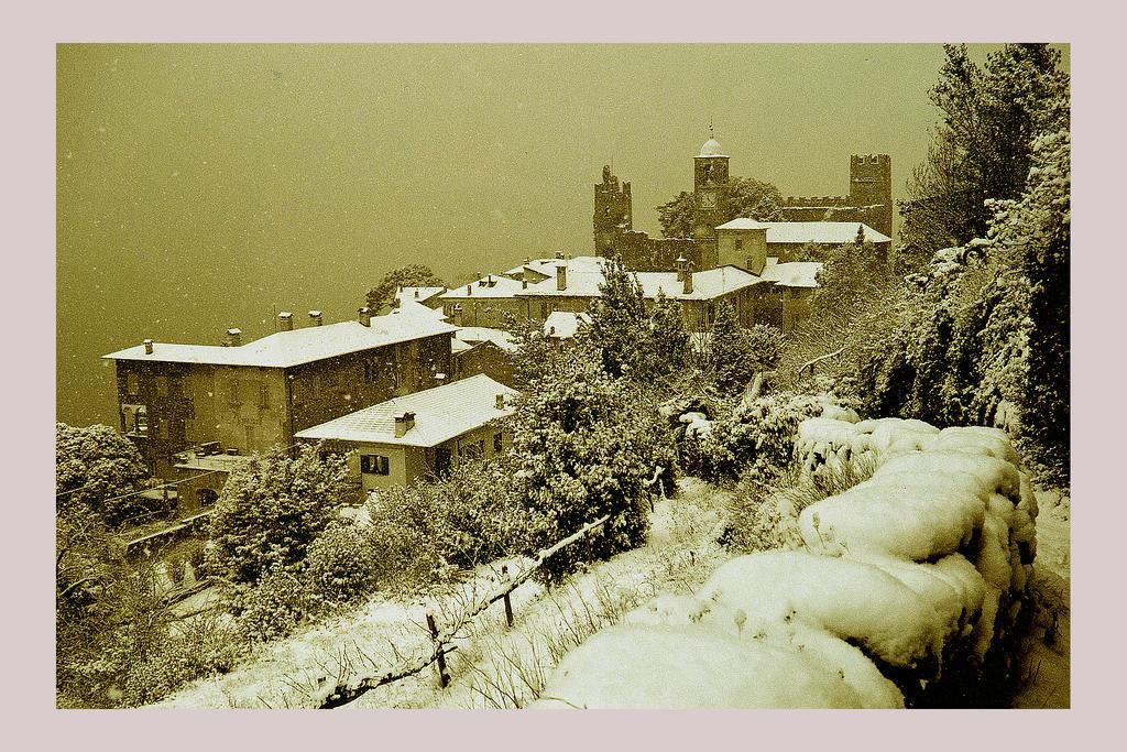 Al Castello Apartment Dervio Luaran gambar